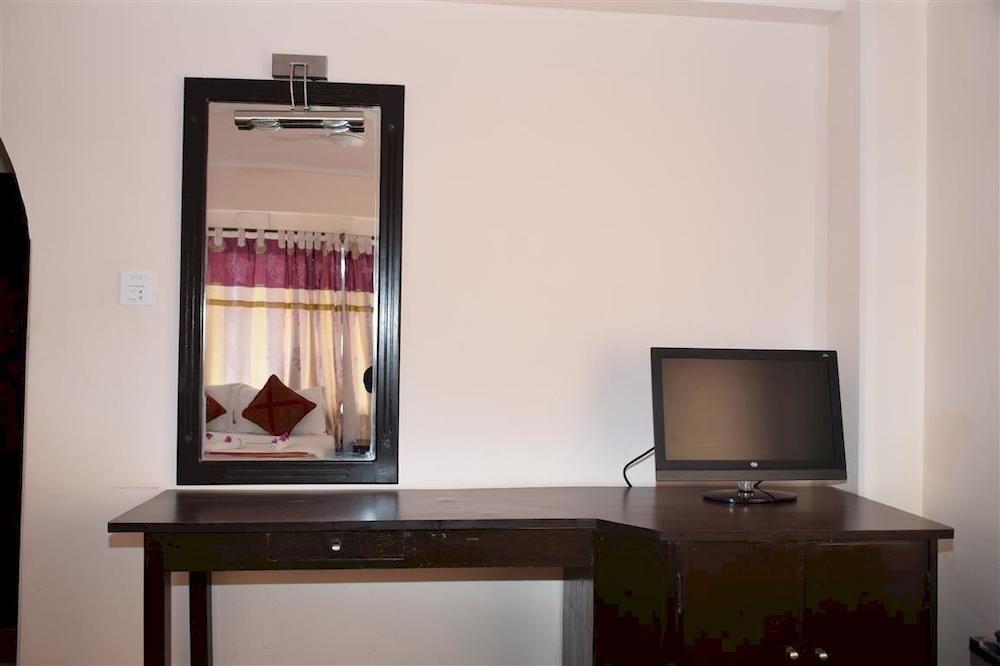 Hotel Center Lake 포카라 외부 사진