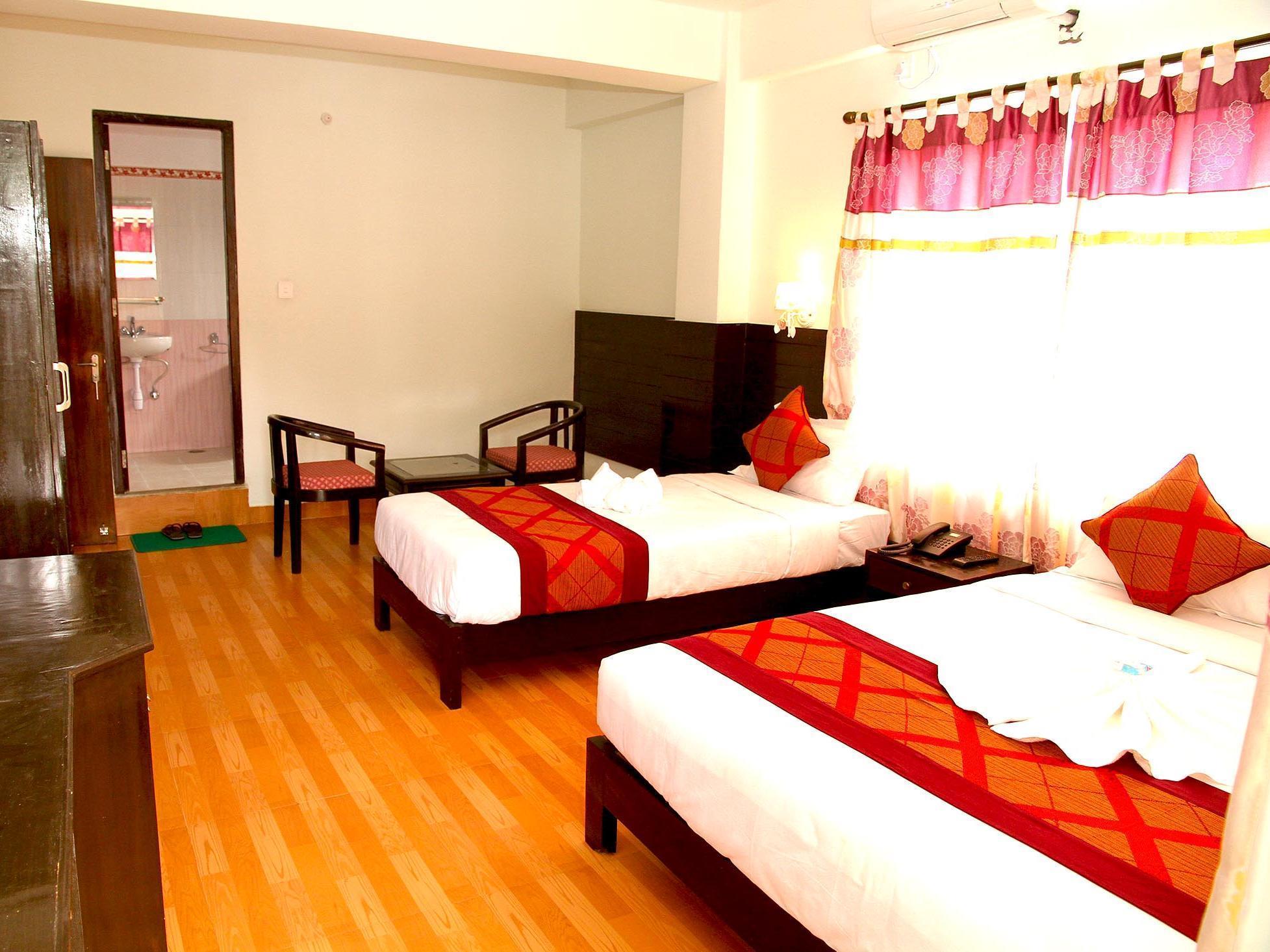 Hotel Center Lake 포카라 외부 사진