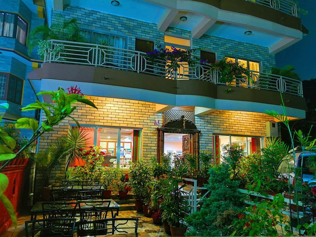 Hotel Center Lake 포카라 외부 사진