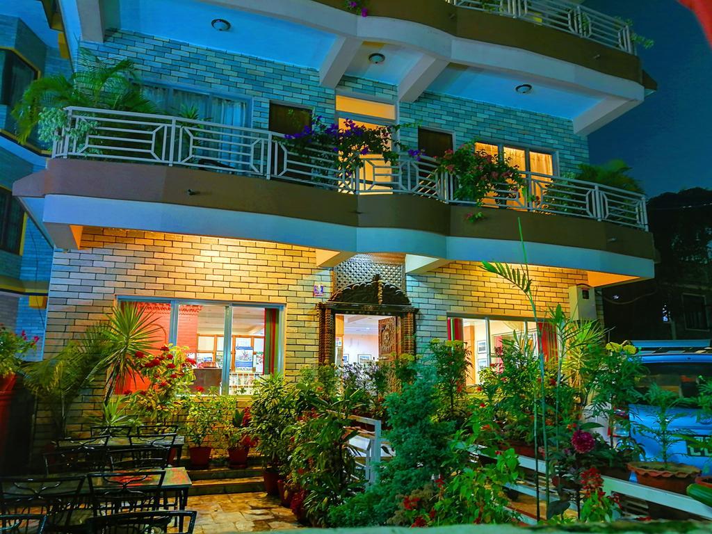 Hotel Center Lake 포카라 외부 사진